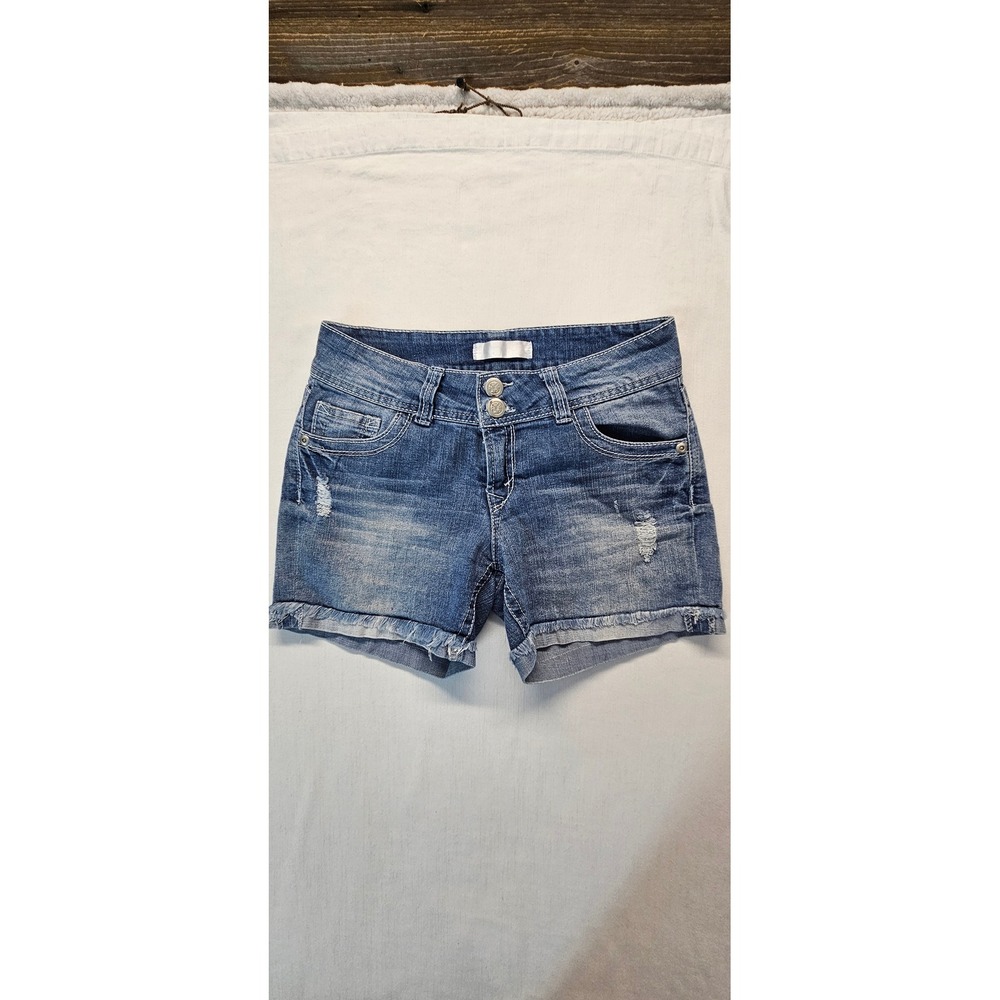 No Boundaries Womens Distressed Denim Shorts Medium Wash Raw Hem Size 9